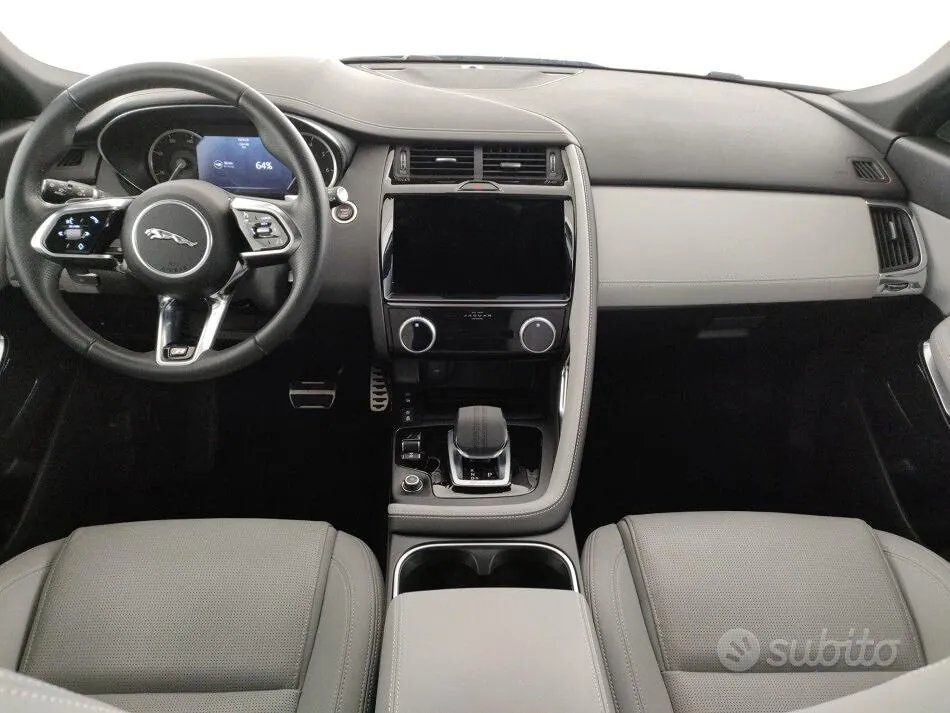 Jaguar E-Pace 2023 photo 5