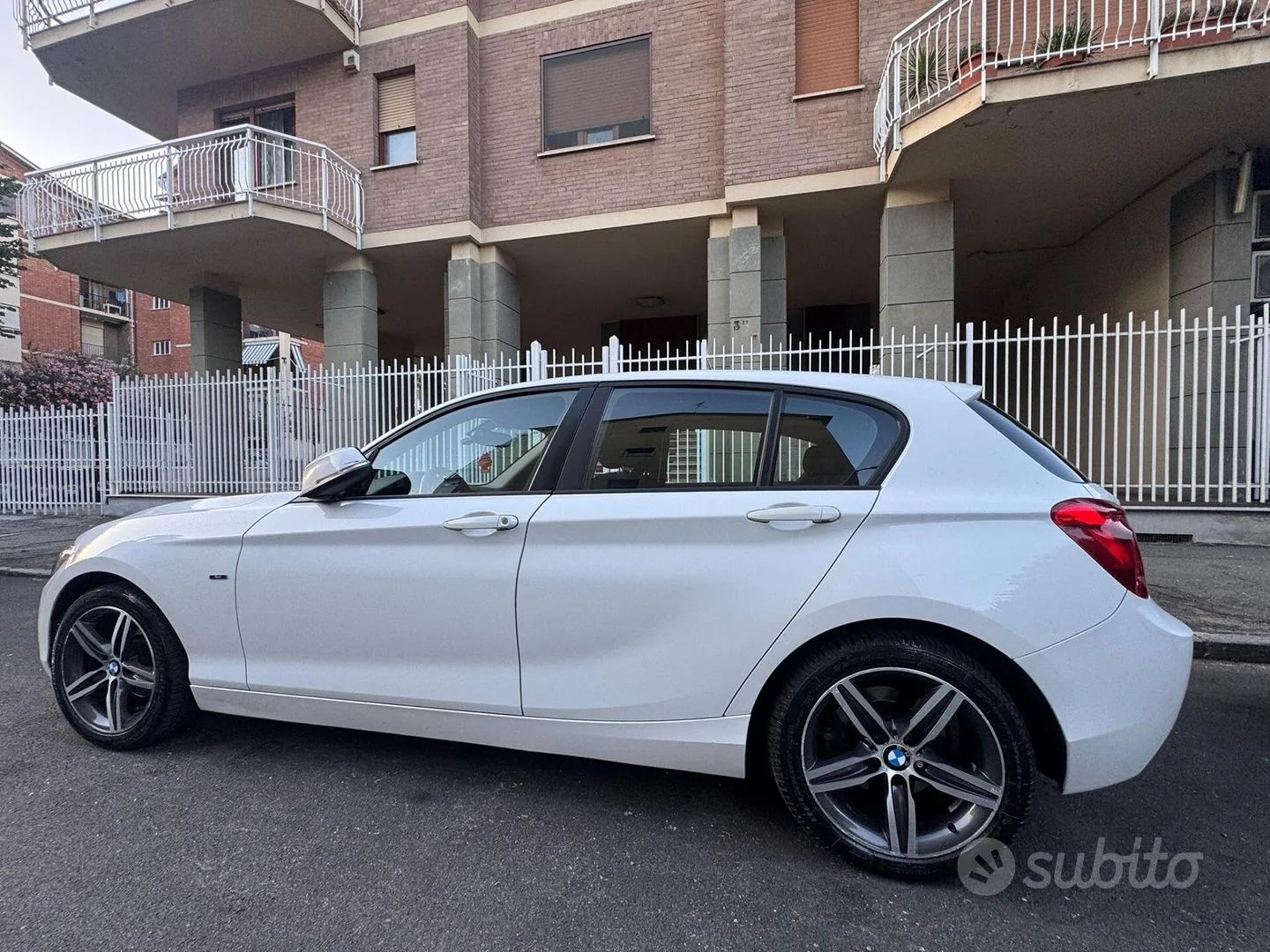 BMW 120D 2012 photo 4
