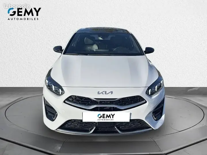 Kia Proceed 2023 photo 2