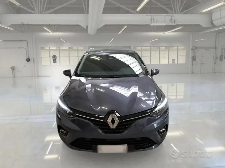 Renault Clio 2022 photo 2