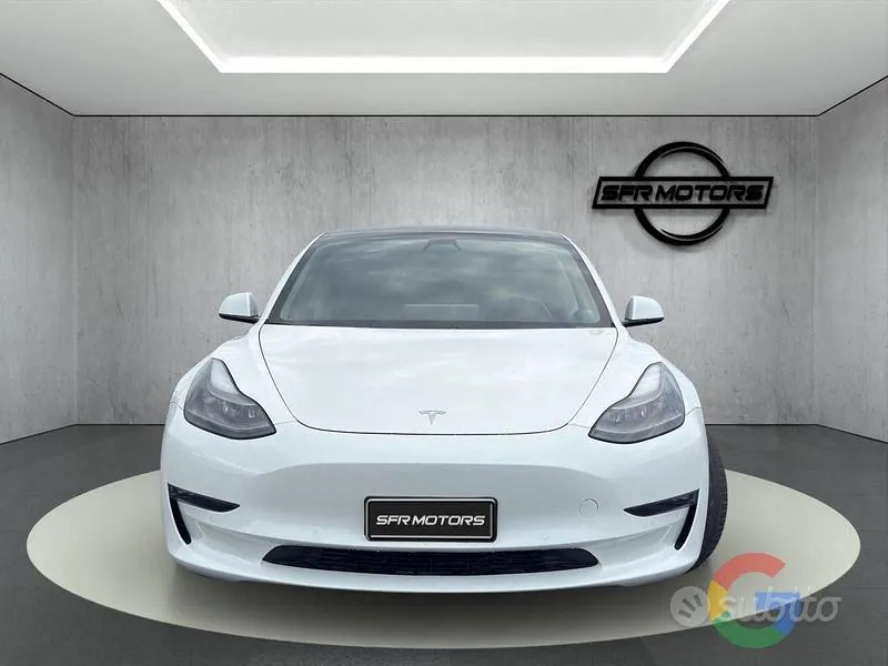 Tesla Model 3 Performance 2021 photo 2