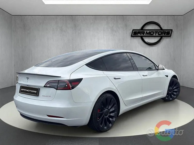 Tesla Model 3 Performance 2021 photo 4