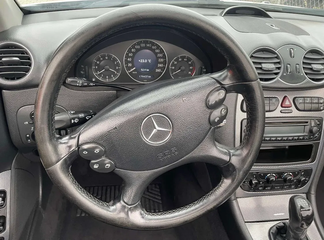 Mercedes-Benz Clk-Class 2003 photo 2
