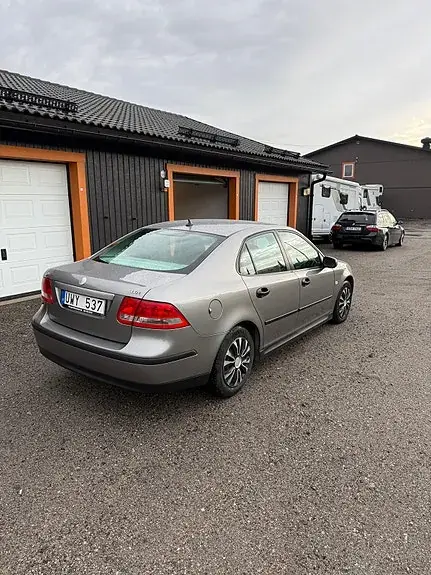 Saab 9-3 2004 photo 3
