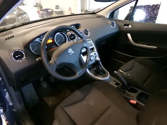 Peugeot 308 2010 photo 5