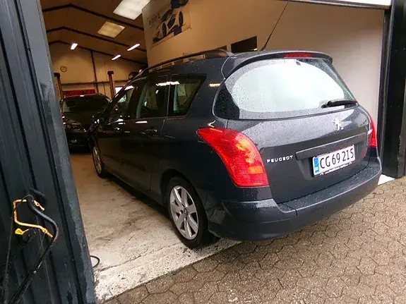 Peugeot 308 2010 photo 4