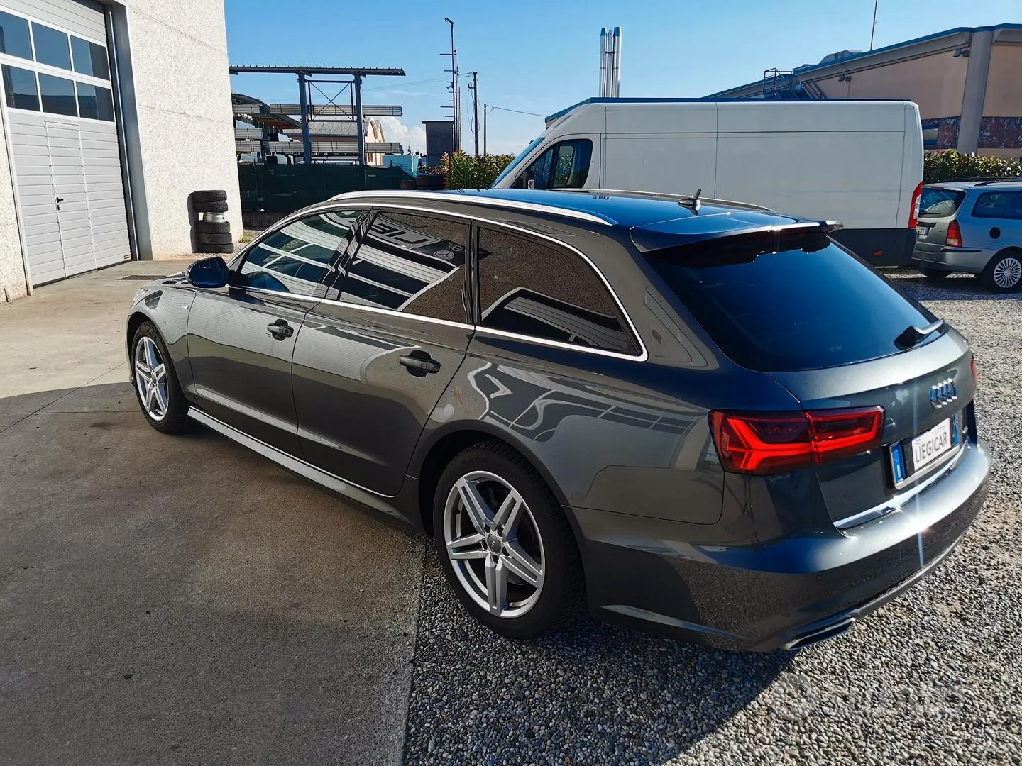 Audi A6 2017 photo 2