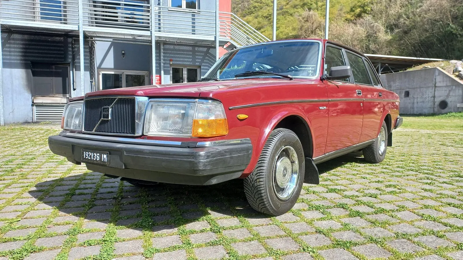 Volvo 240 1983 photo 3
