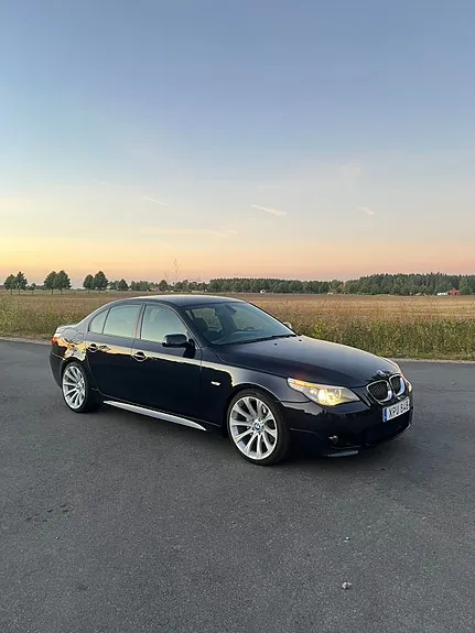 BMW 530I