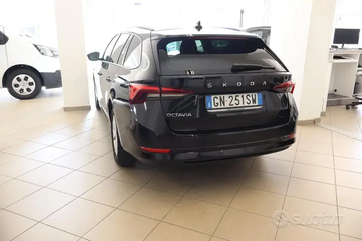 Skoda Octavia 2023 photo 4