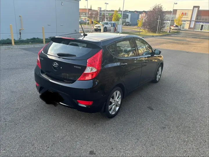 Hyundai Accent 2013 photo 4