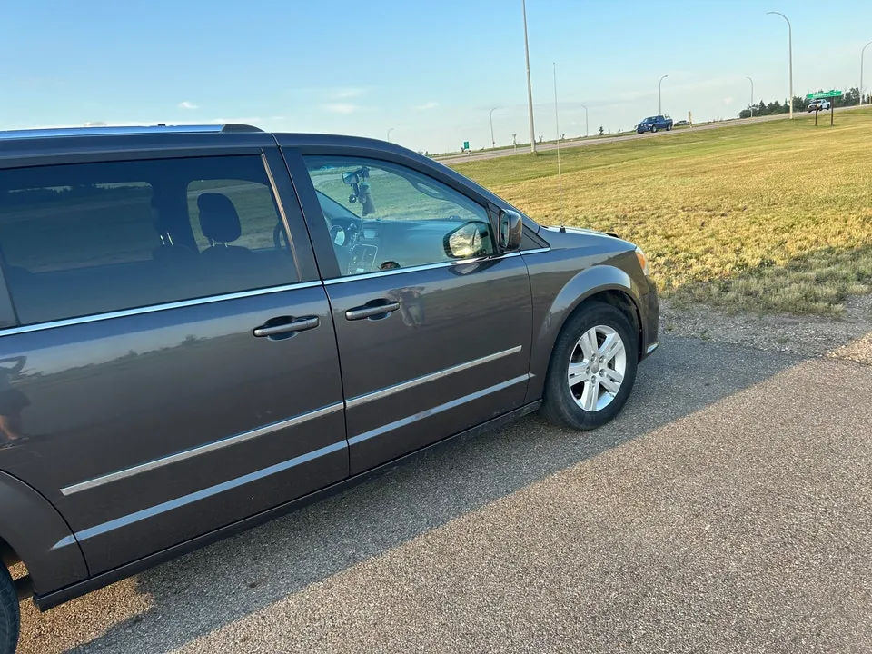 Dodge Grand Caravan 2016 photo 2