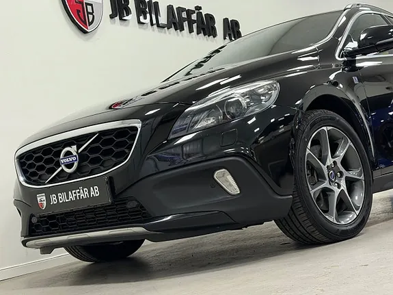 Volvo V40 Cross Country 2016 photo 3