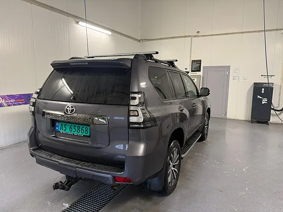 Toyota Land Cruiser 2021 photo 5