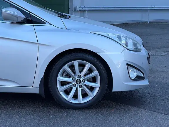 Hyundai I40 2012 photo 2