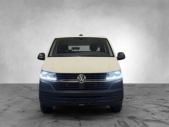 Volkswagen Transporter 2022 photo 2