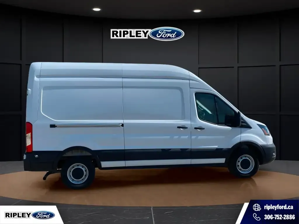 Ford Transit Cargo Van 2025 photo 4