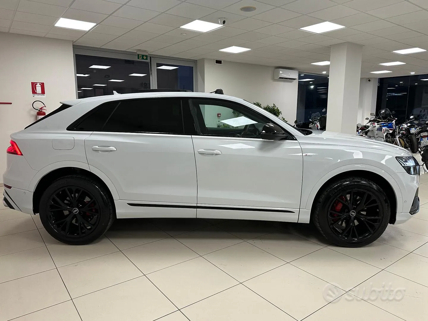 Audi Q8 2023 photo 4