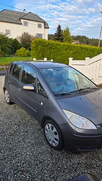 Mitsubishi Colt 2007 photo 2
