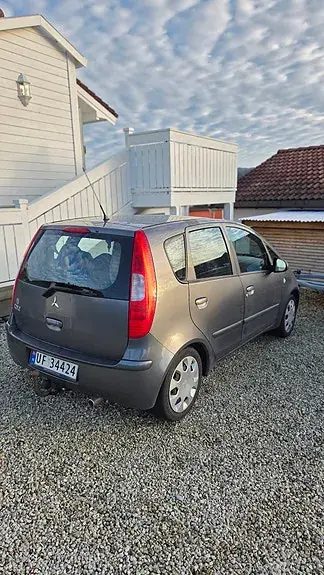 Mitsubishi Colt 2007 photo 3