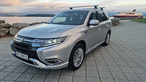 Mitsubishi Outlander 2019 photo 3