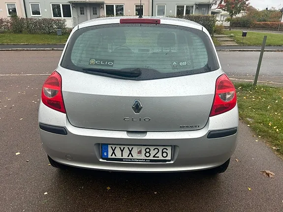 Renault Clio 2006 photo 4
