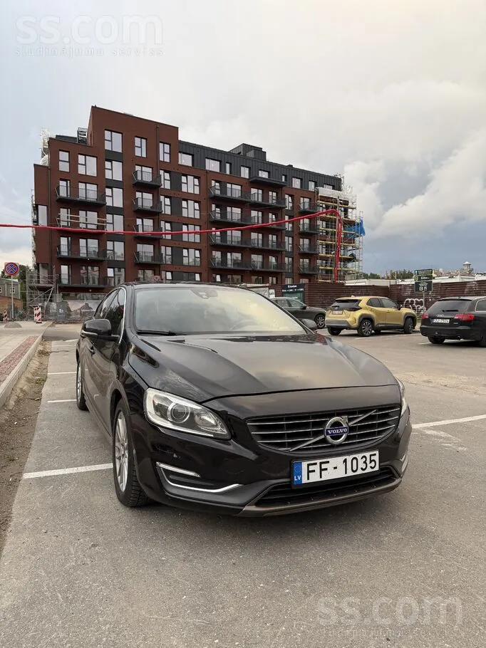 Volvo S60 2014 photo 3