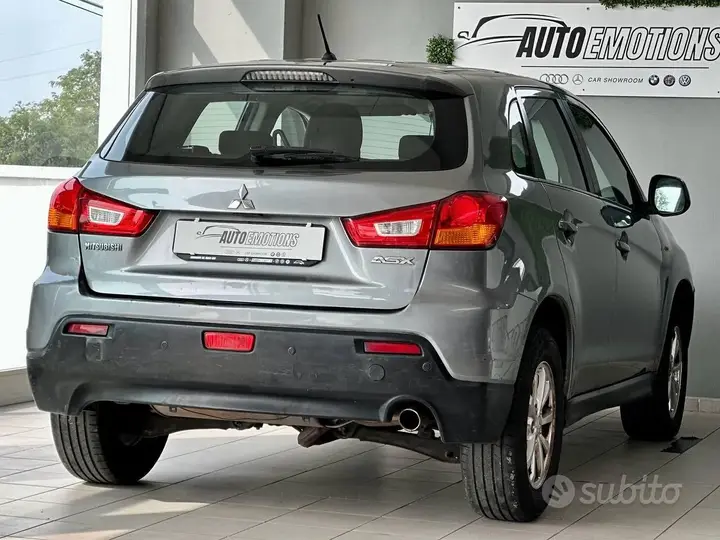 Mitsubishi Asx 2010 photo 4