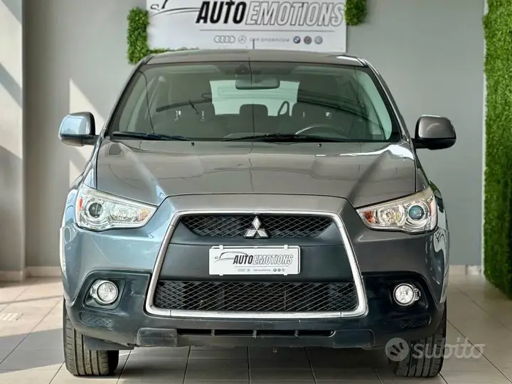 Mitsubishi Asx 2010 photo 2