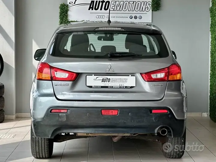 Mitsubishi Asx 2010 photo 5