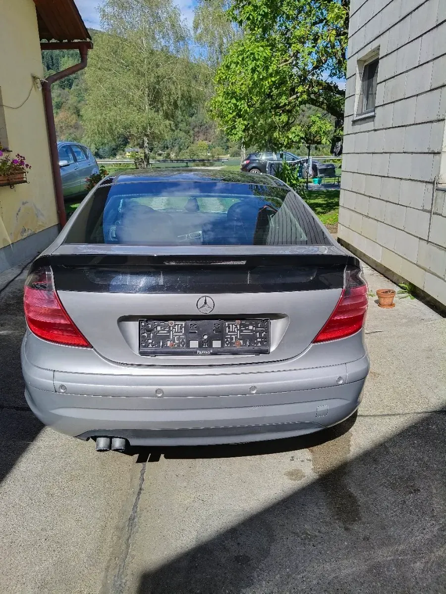 Mercedes-Benz C-Class 2002 photo 3