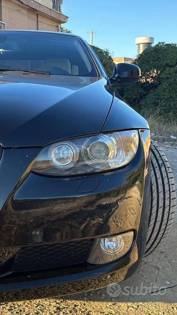BMW 3 Series 2010 photo 5