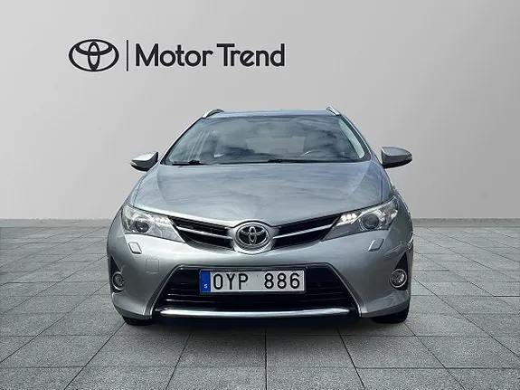 Toyota Auris 2014 photo 5