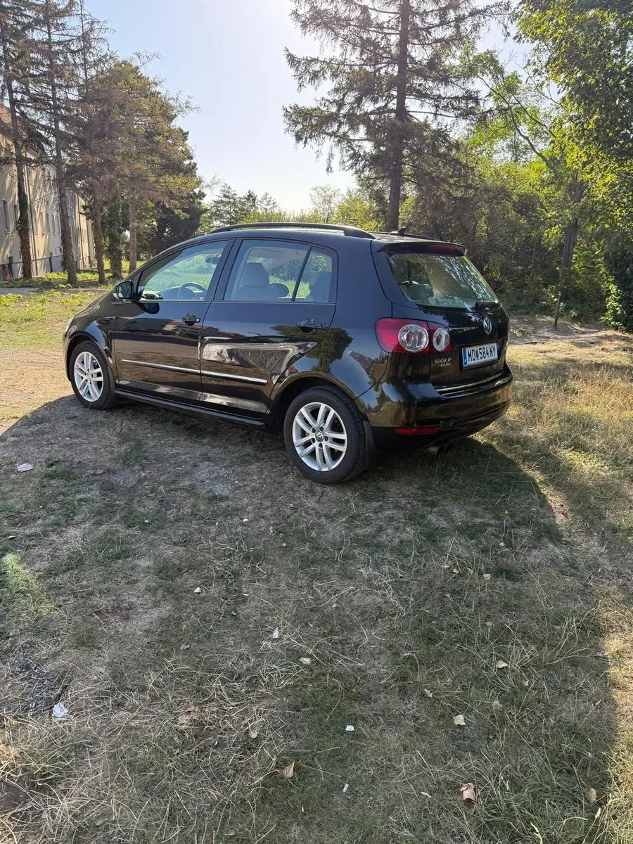Volkswagen Golf 2009 photo 3