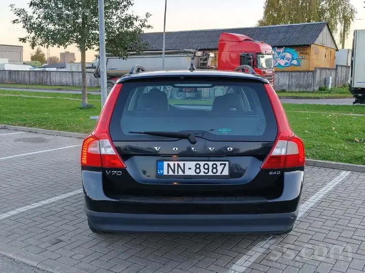 Volvo V70 2007 photo 5