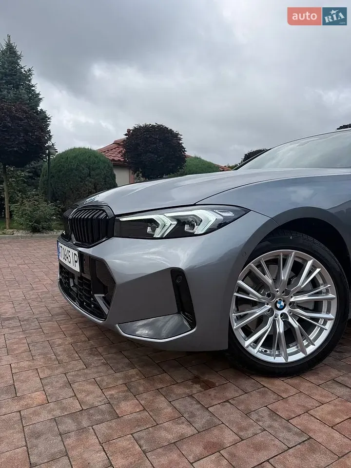 BMW 3 Series 2023 photo 4
