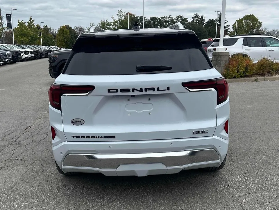 GMC Terrain 2026 photo 3
