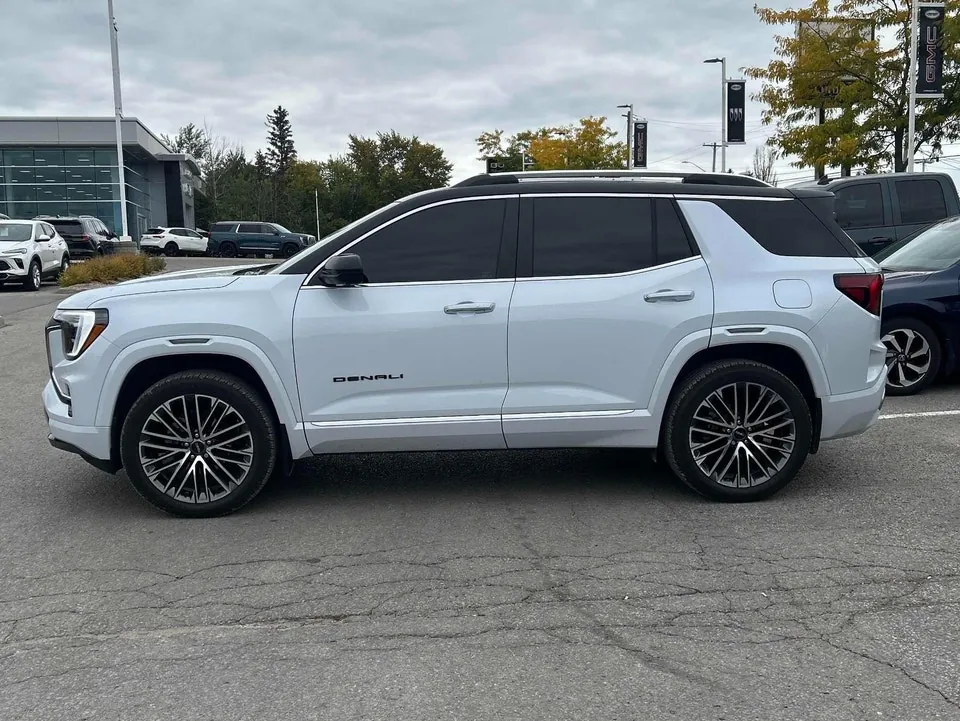 GMC Terrain 2026 photo 2
