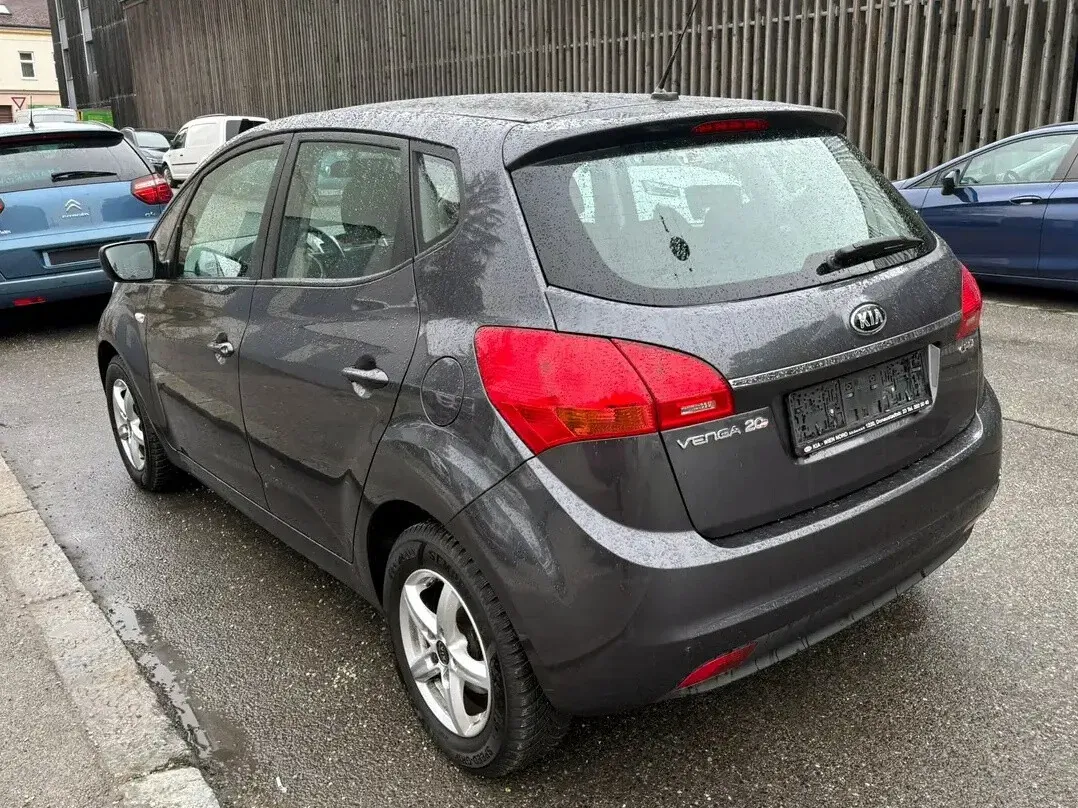 Kia Venga 2015 photo 3