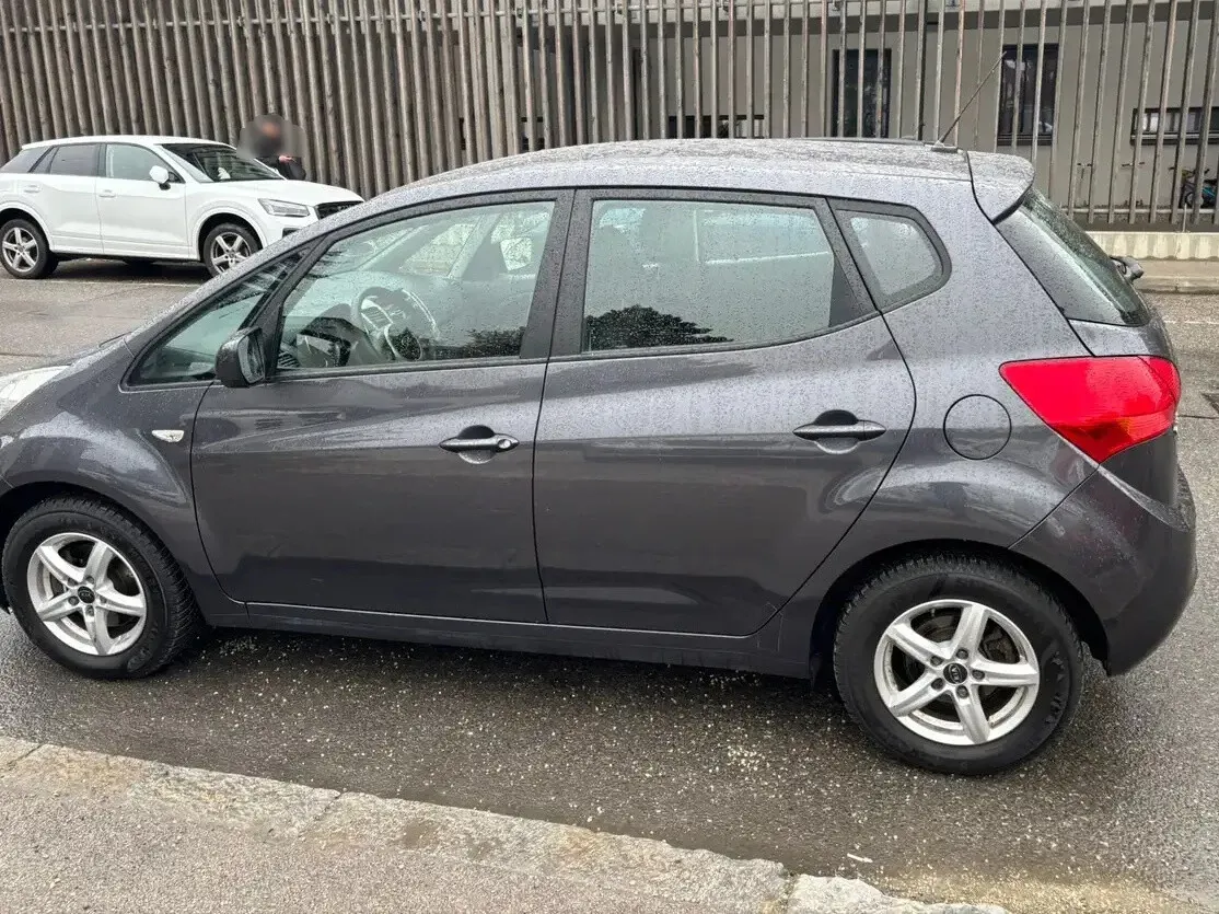 Kia Venga 2015 photo 2