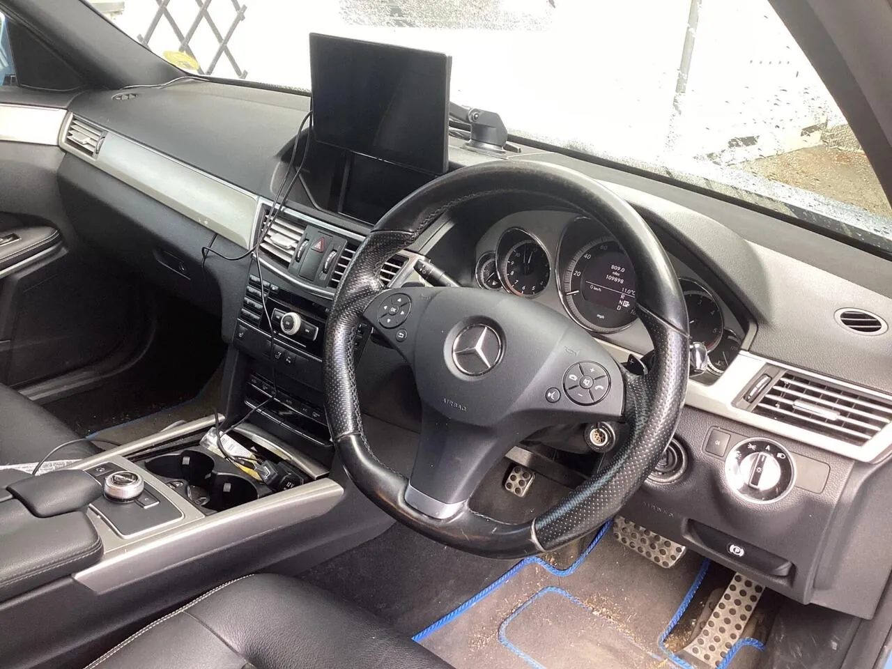 Mercedes-Benz E-Class 2010 photo 5