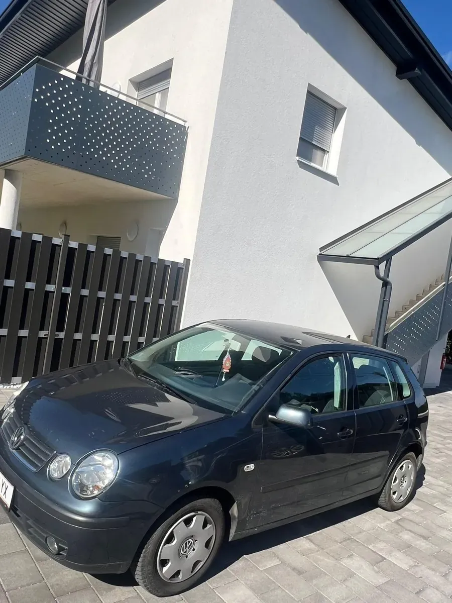Volkswagen Polo 2002 photo 2