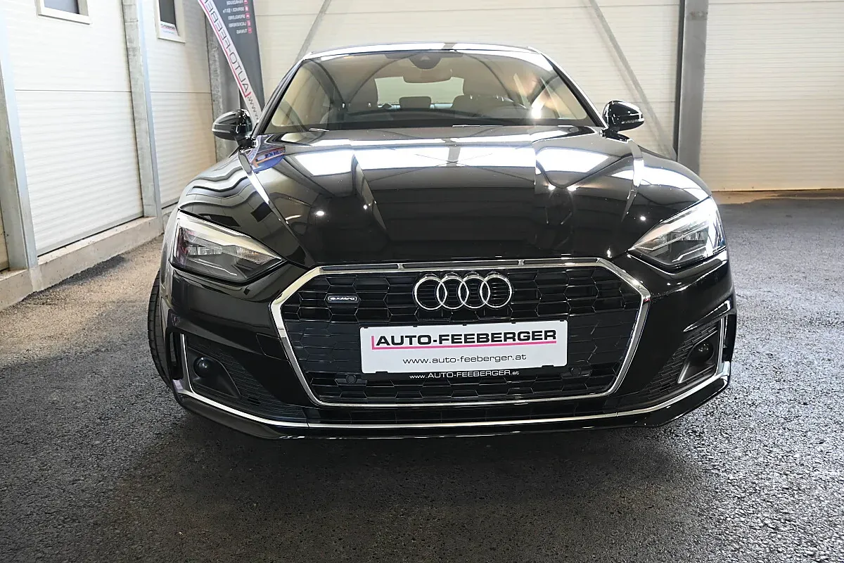 Audi A5 2022 photo 2