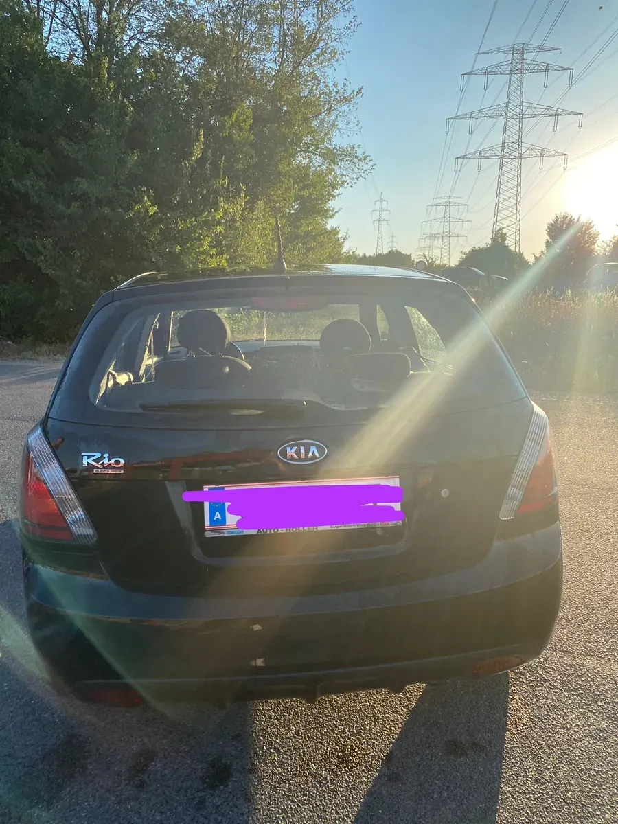 Kia Rio 2011 photo 2