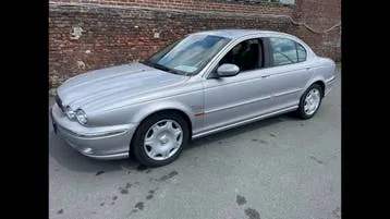 Jaguar X-Type