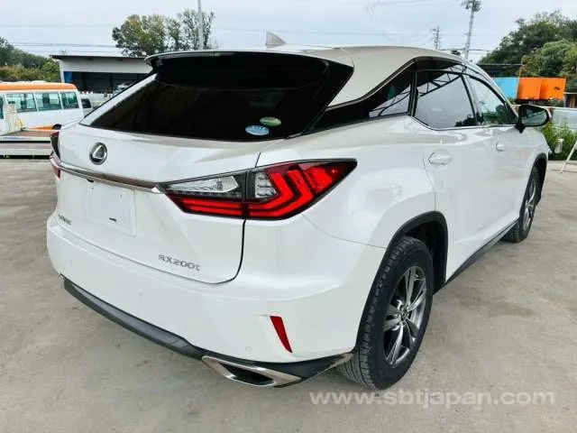 Lexus Rx200T 2016 photo 4