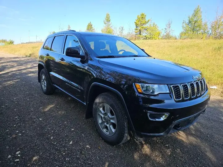 Jeep Grand Cherokee 2017 photo 2