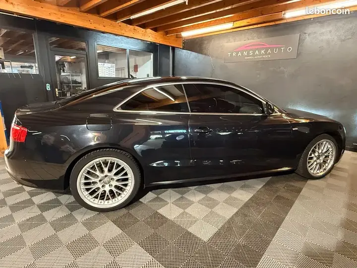 Audi A5 2008 photo 4