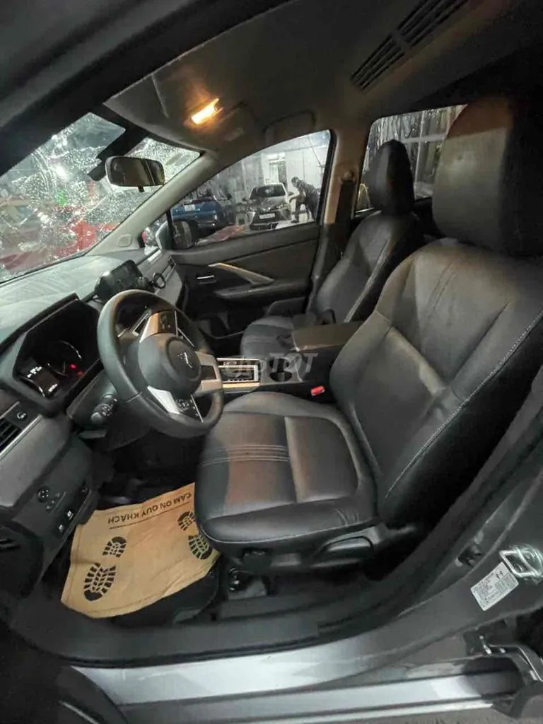 Mitsubishi Xpander photo 2