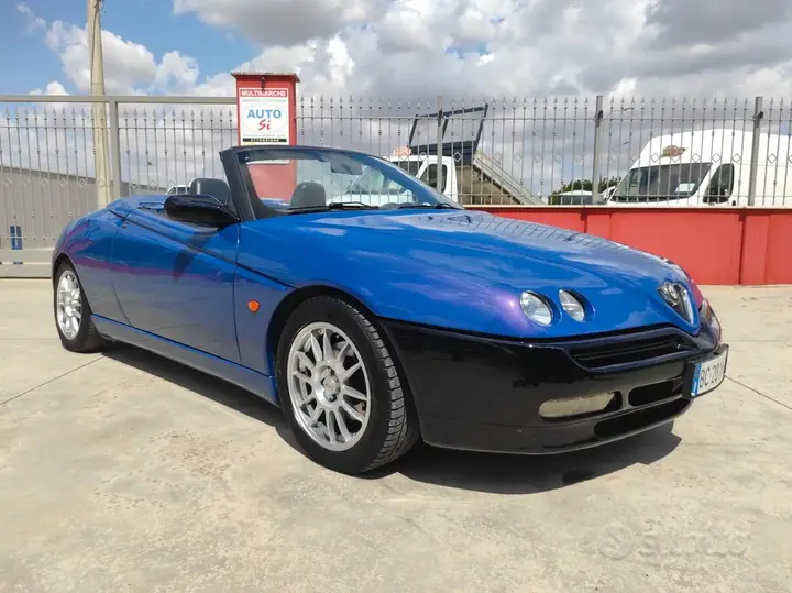 Alfa Romeo Spider 1999 photo 5
